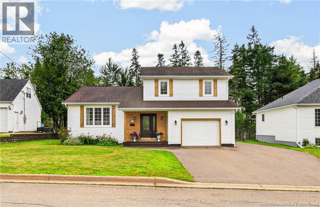 33 Robichaud Court Property Photo 1