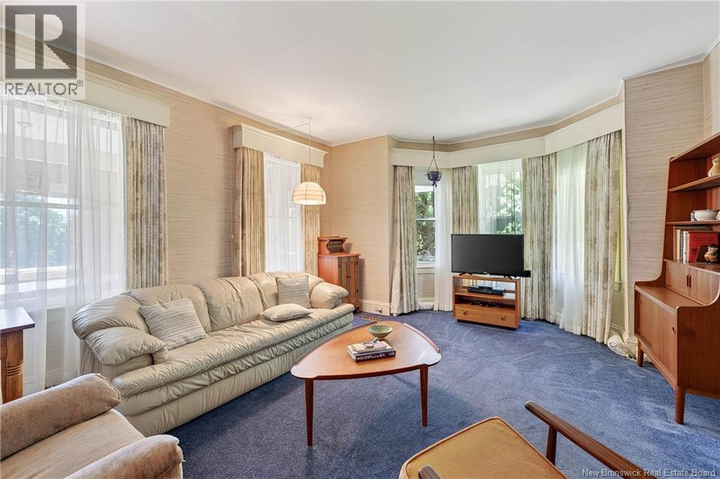 101 Carleton Street Property Photo 7
