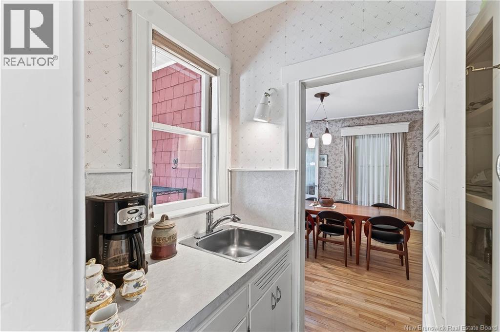 101 Carleton Street Property Photo 17