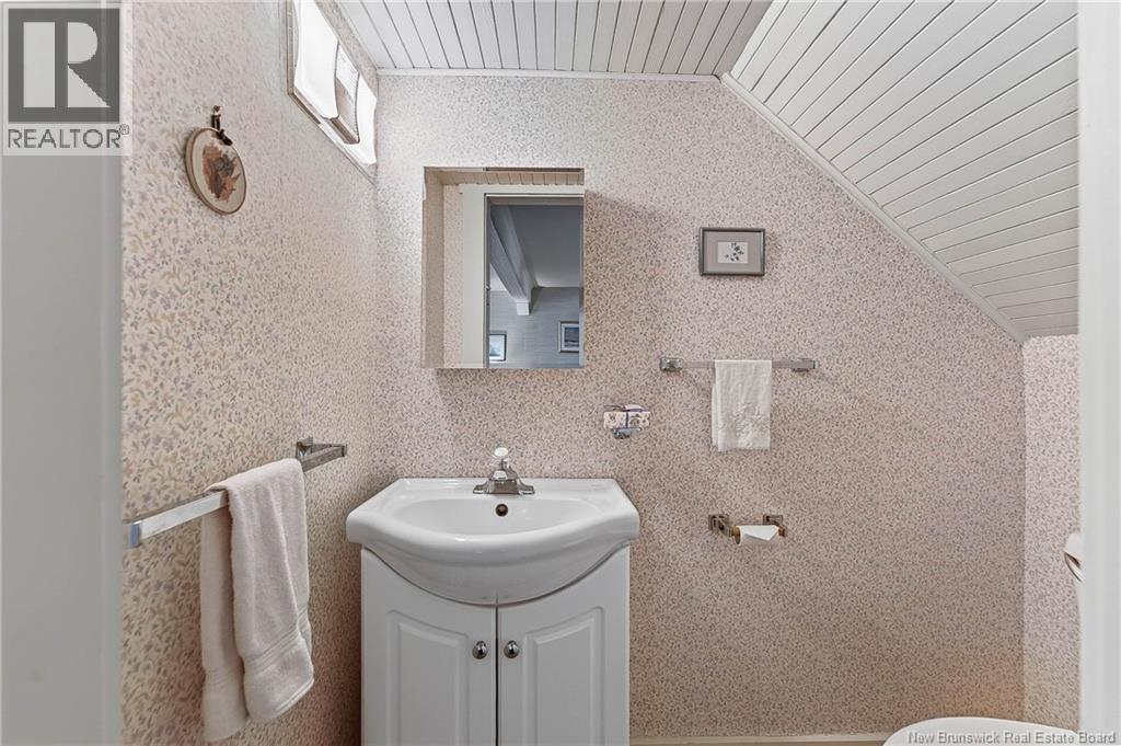 101 Carleton Street Property Photo 22