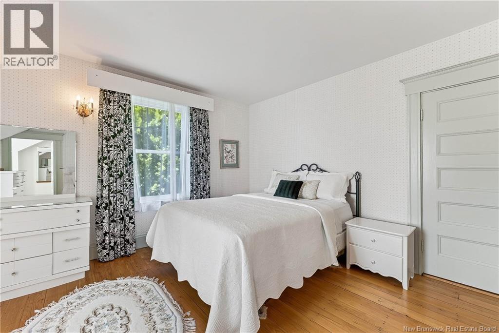 101 Carleton Street Property Photo 27