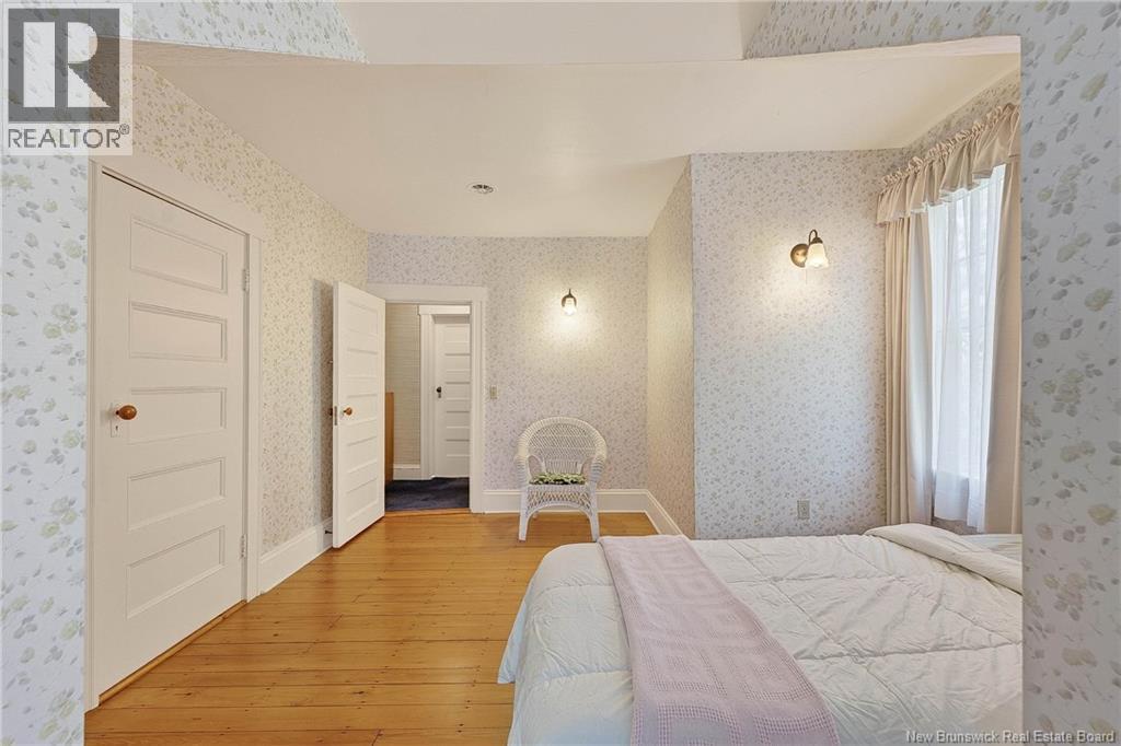 101 Carleton Street Property Photo 32