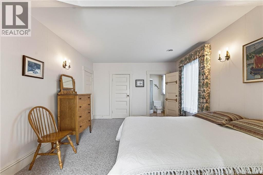 101 Carleton Street Property Photo 34