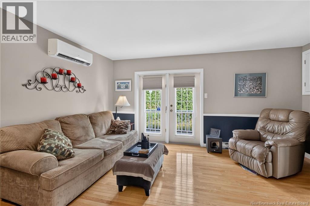 343 Glencairn Drive Property Photo 12