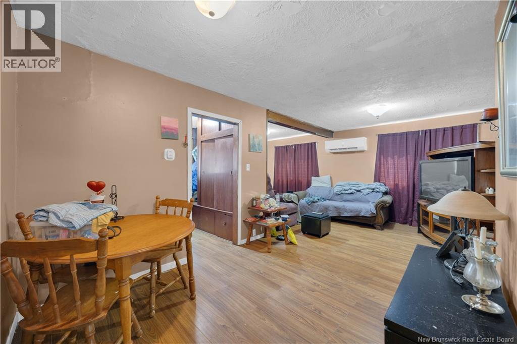 1979 Westfield Road Property Photo 4