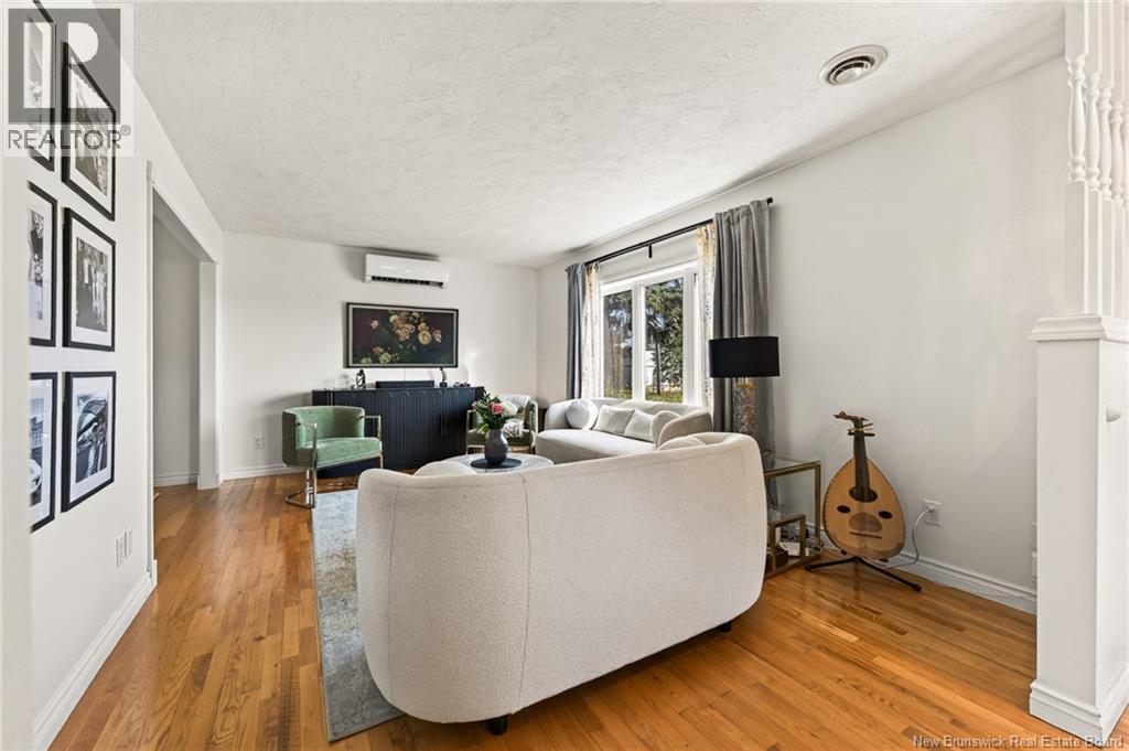 627 Acadie Avenue Property Photo 8