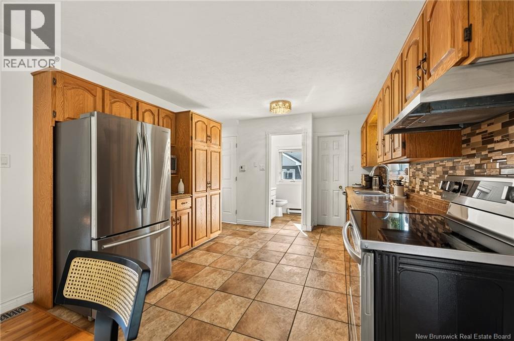 627 Acadie Avenue Property Photo 16