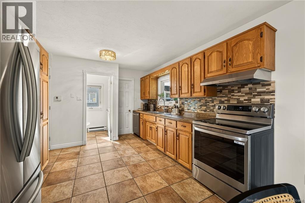 627 Acadie Avenue Property Photo 18