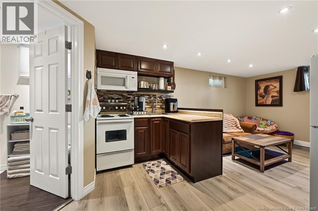 627 Acadie Avenue Property Photo 40