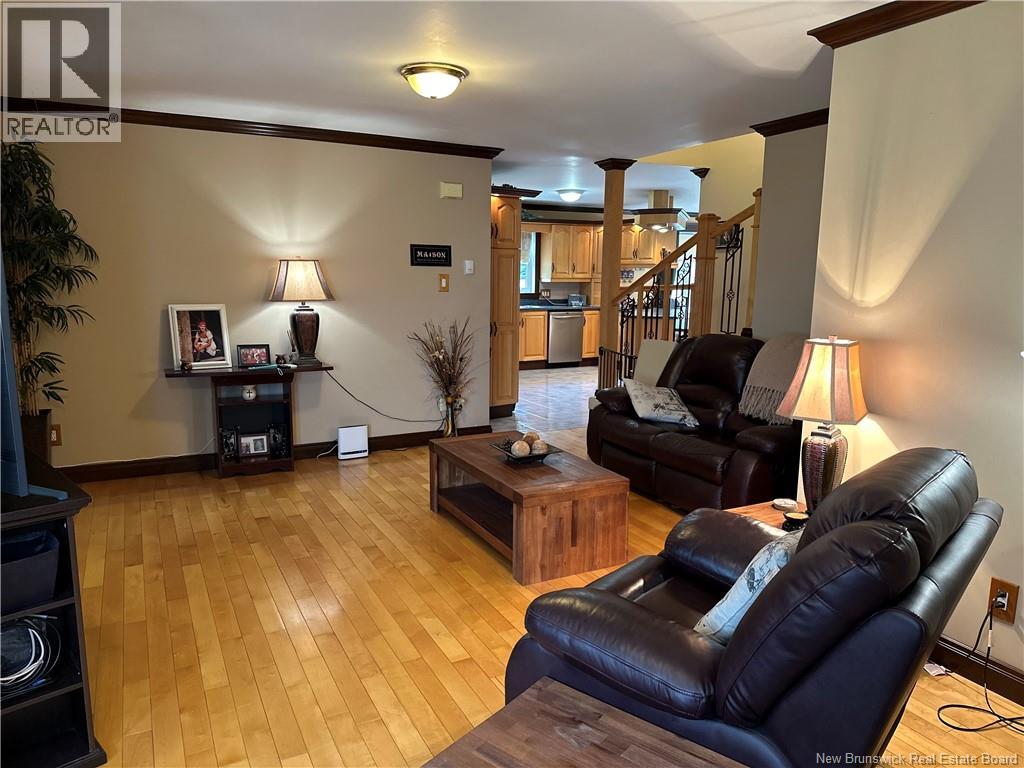 1359 Des Pionniers Avenue Property Photo 8