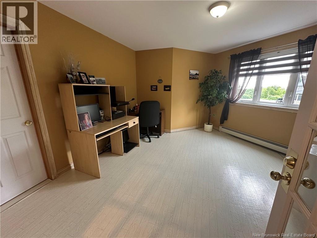 1359 Des Pionniers Avenue Property Photo 19