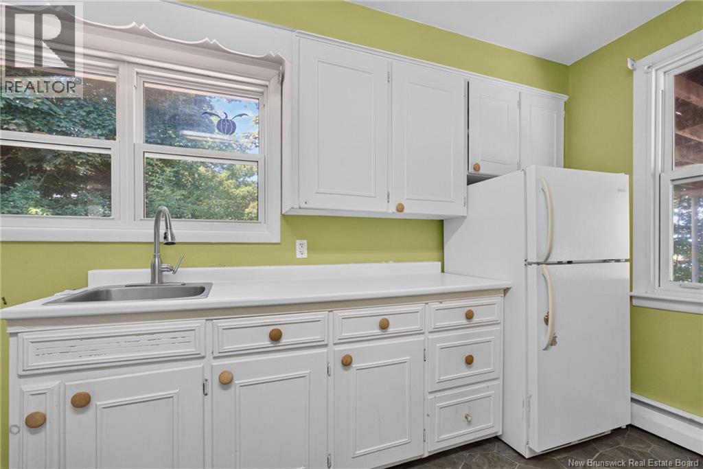 109 Chesswood Drive Property Photo 9