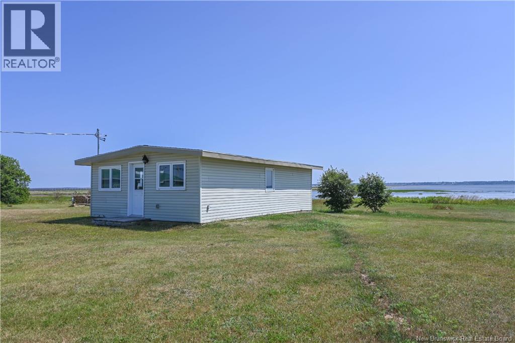1990 Chatillon Street Property Photo 3