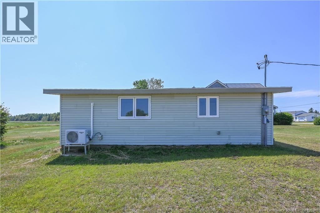 1990 Chatillon Street Property Photo 8