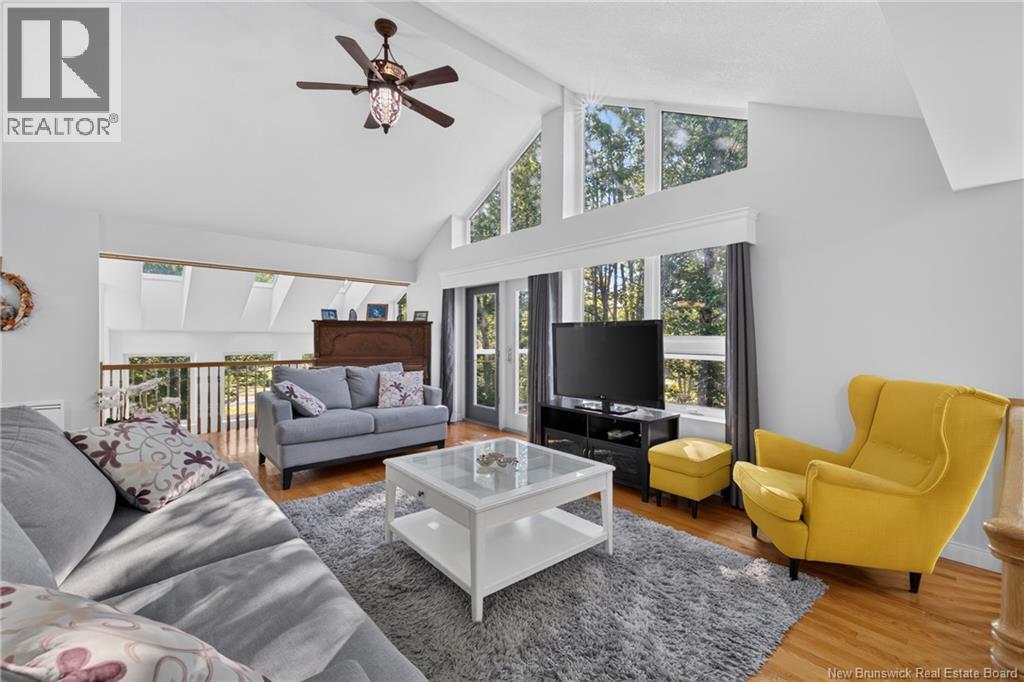 410 Densmore Street Property Photo 7