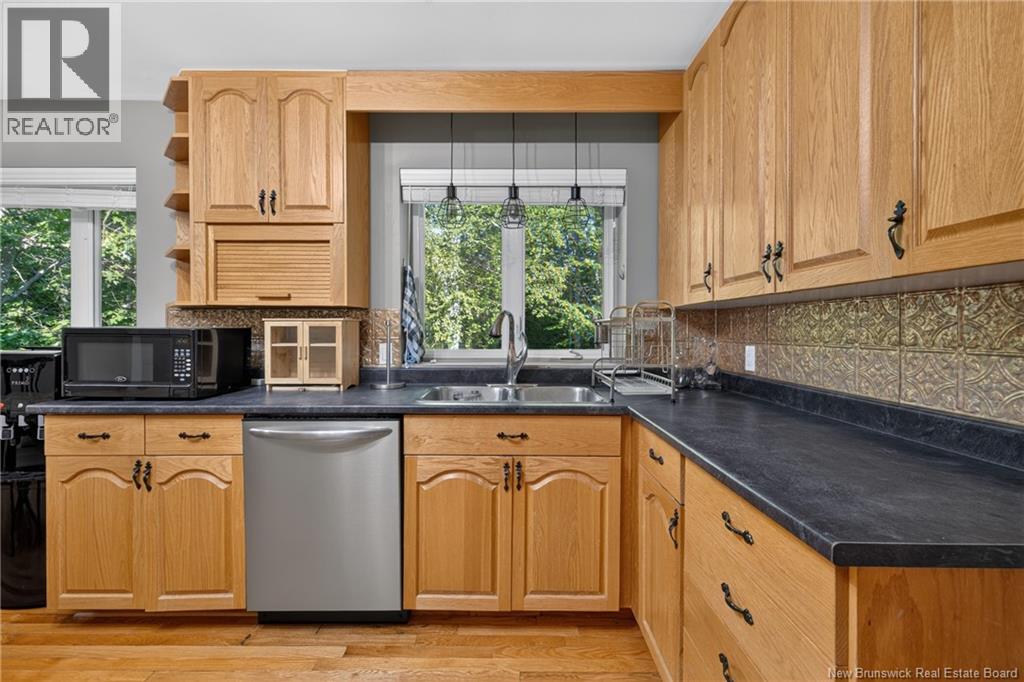 410 Densmore Street Property Photo 14