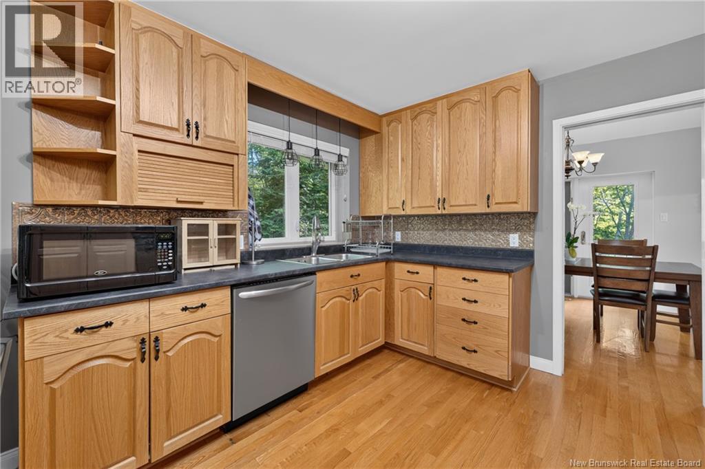 410 Densmore Street Property Photo 15