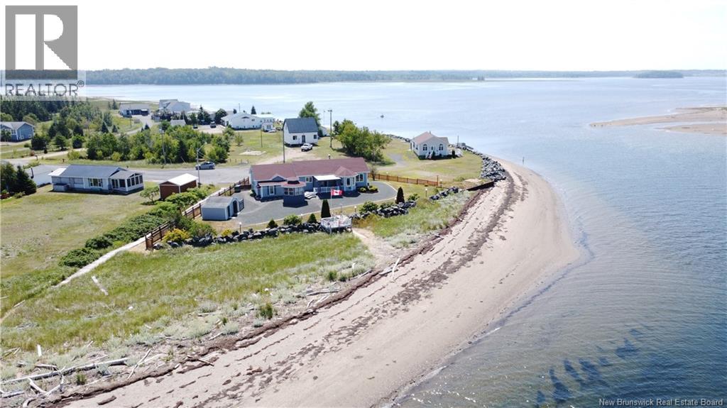 25 Bayshore Property Photo 4