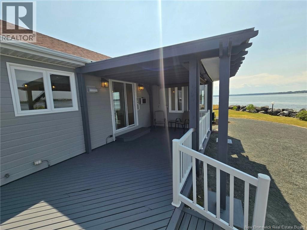 25 Bayshore Property Photo 14