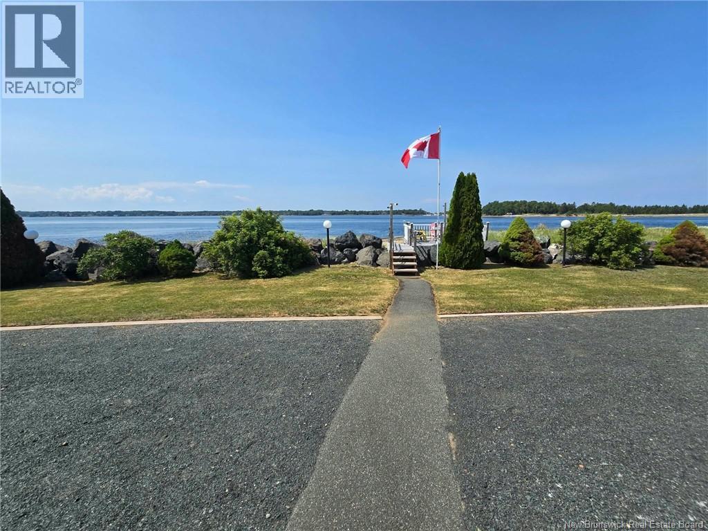 25 Bayshore Property Photo 17