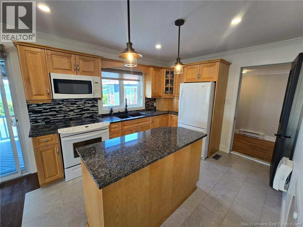 25 Bayshore Property Photo 33