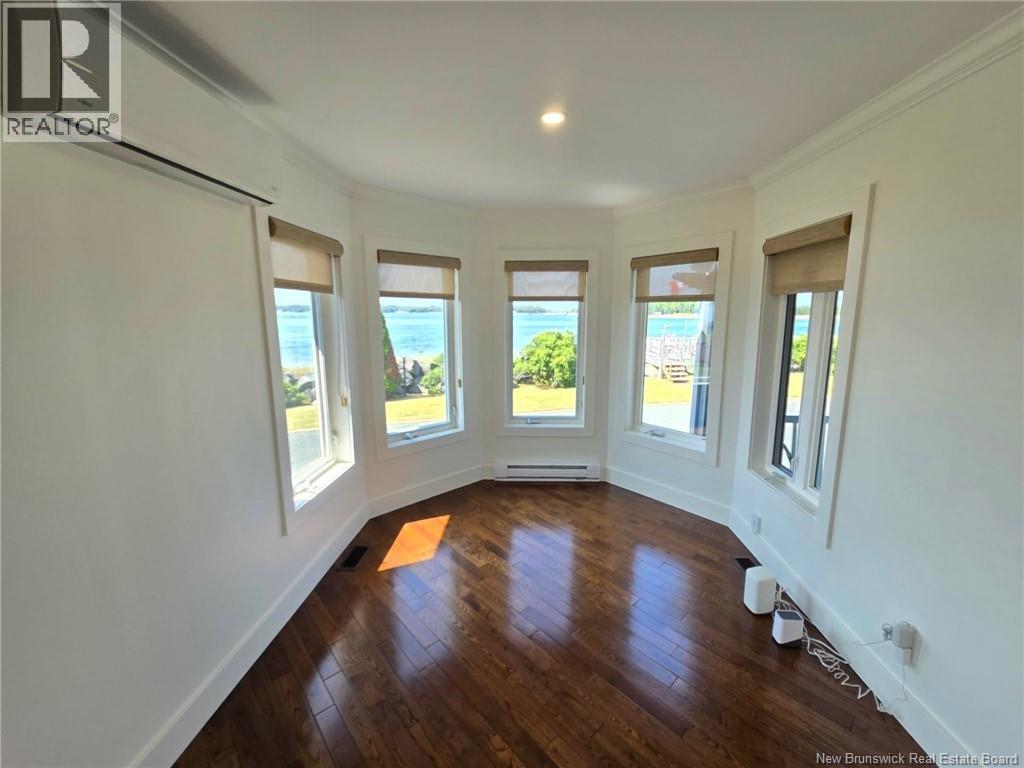25 Bayshore Property Photo 46