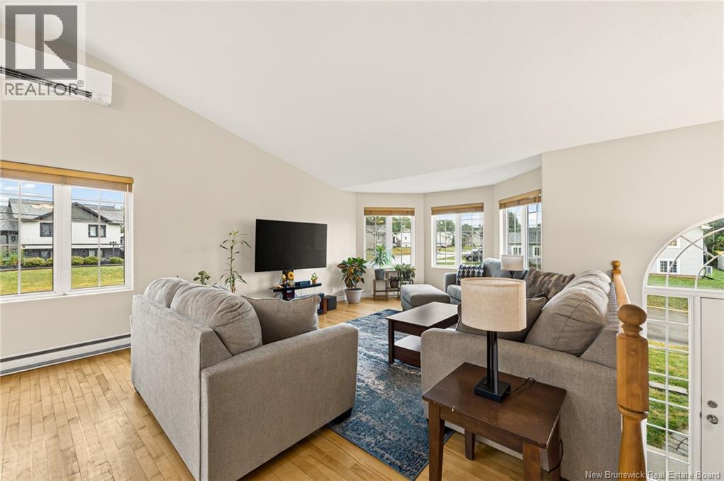 11 Marin Street Property Photo 4