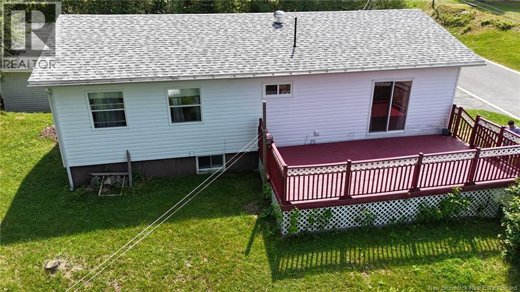 1063 Tower Hill Property Photo 6