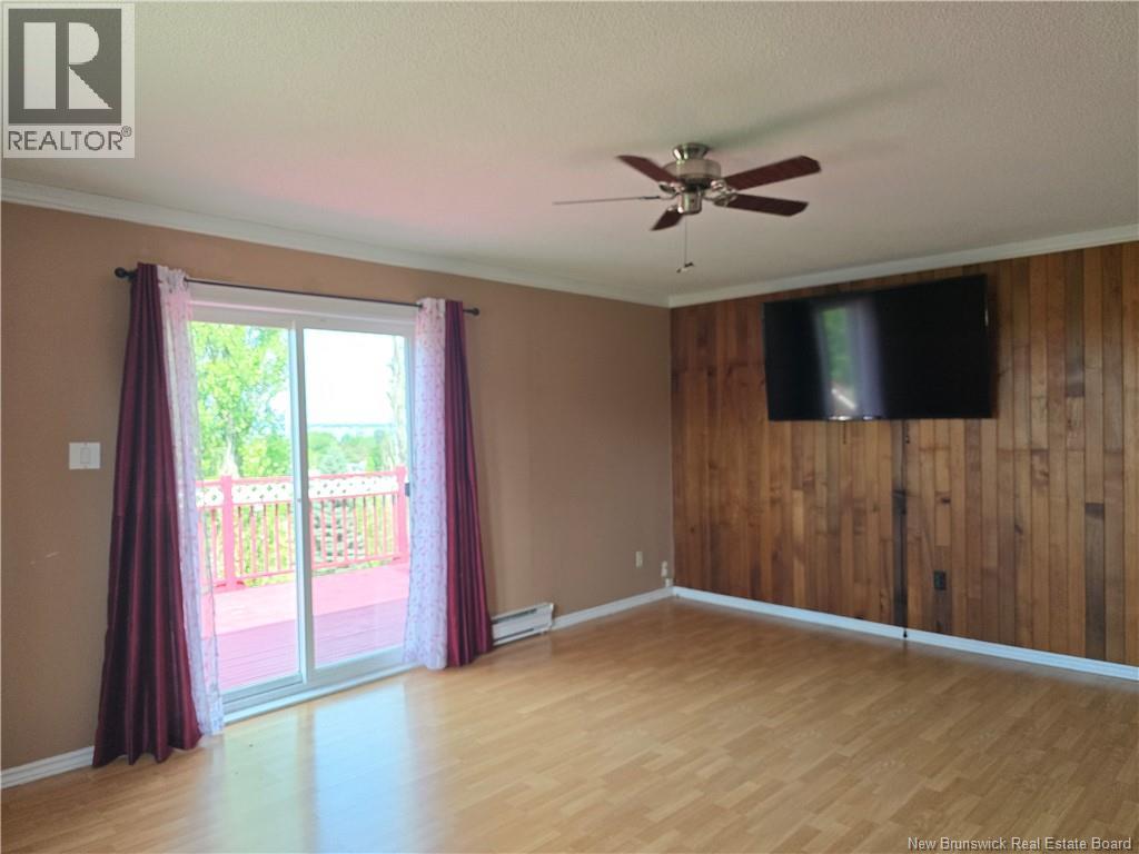 1063 Tower Hill Property Photo 15