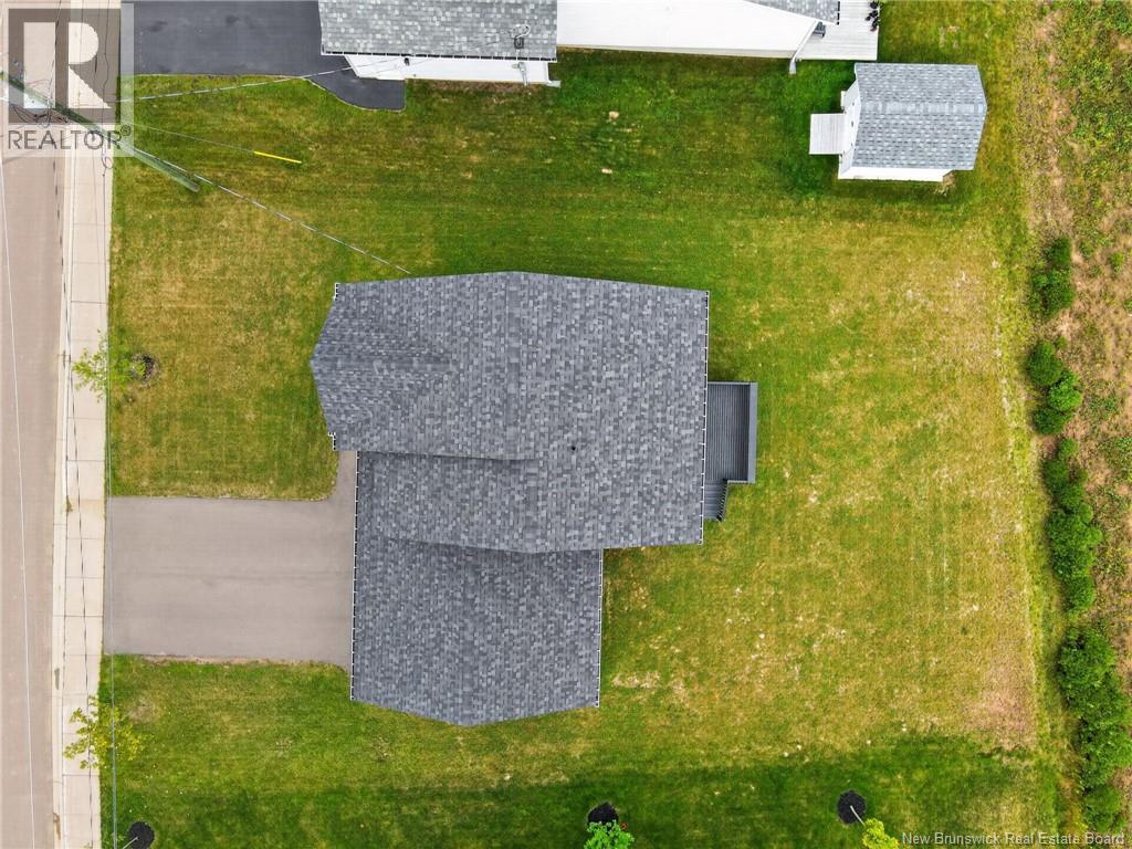 32 Luxor Drive Property Photo 37