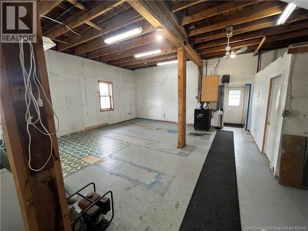 929 Perth Main Street Property Photo 11