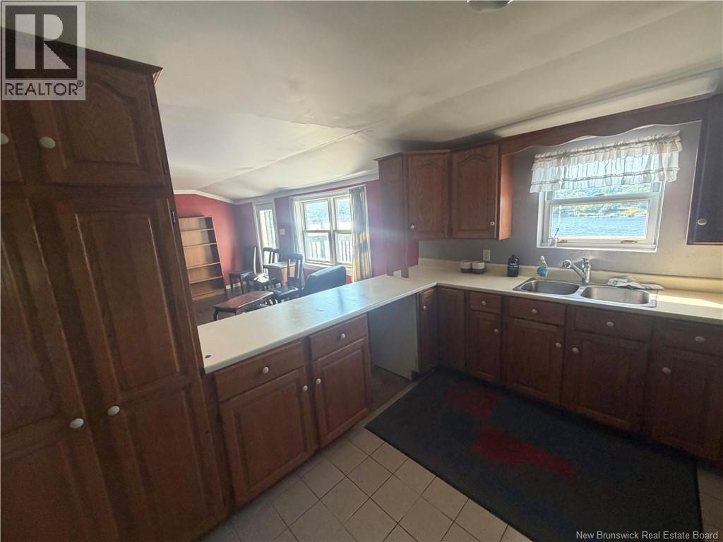 929 Perth Main Street Property Photo 14
