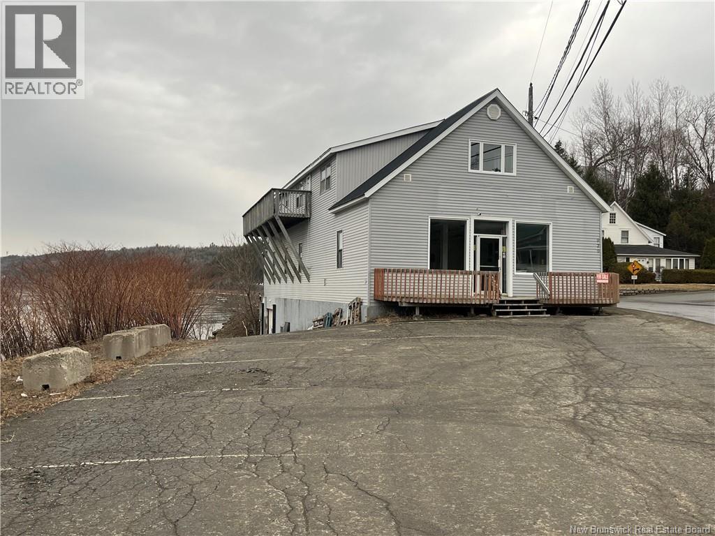 929 Perth Main Street Property Photo 27