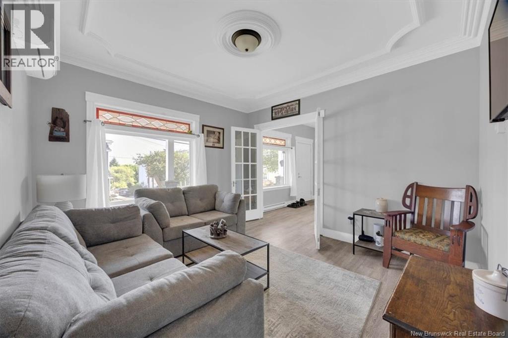 558 Lancaster Avenue Property Photo 8