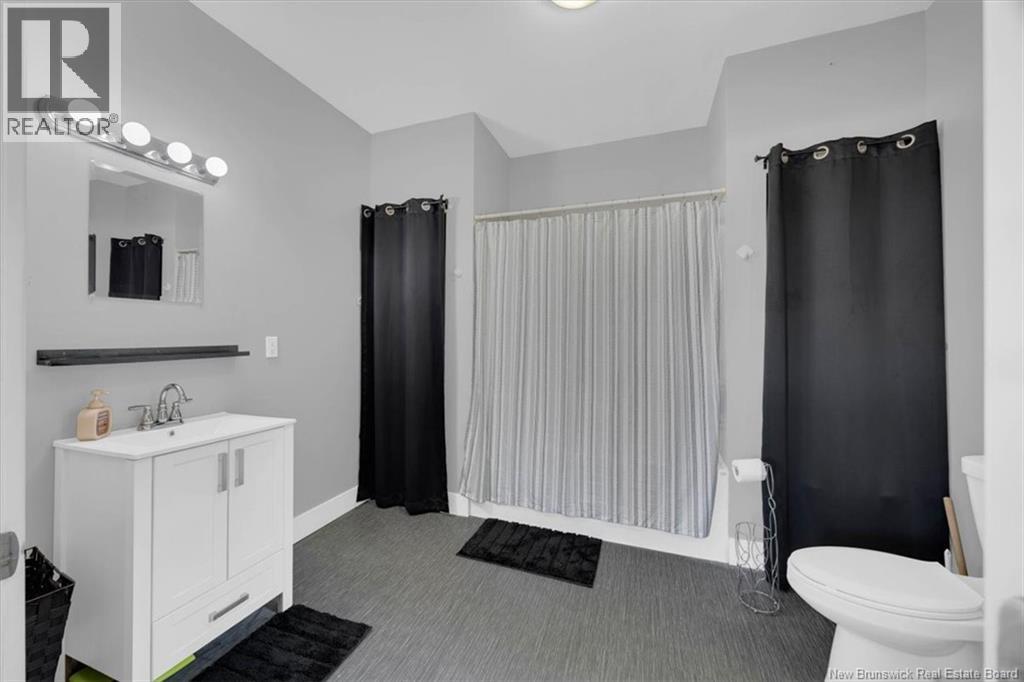 558 Lancaster Avenue Property Photo 13