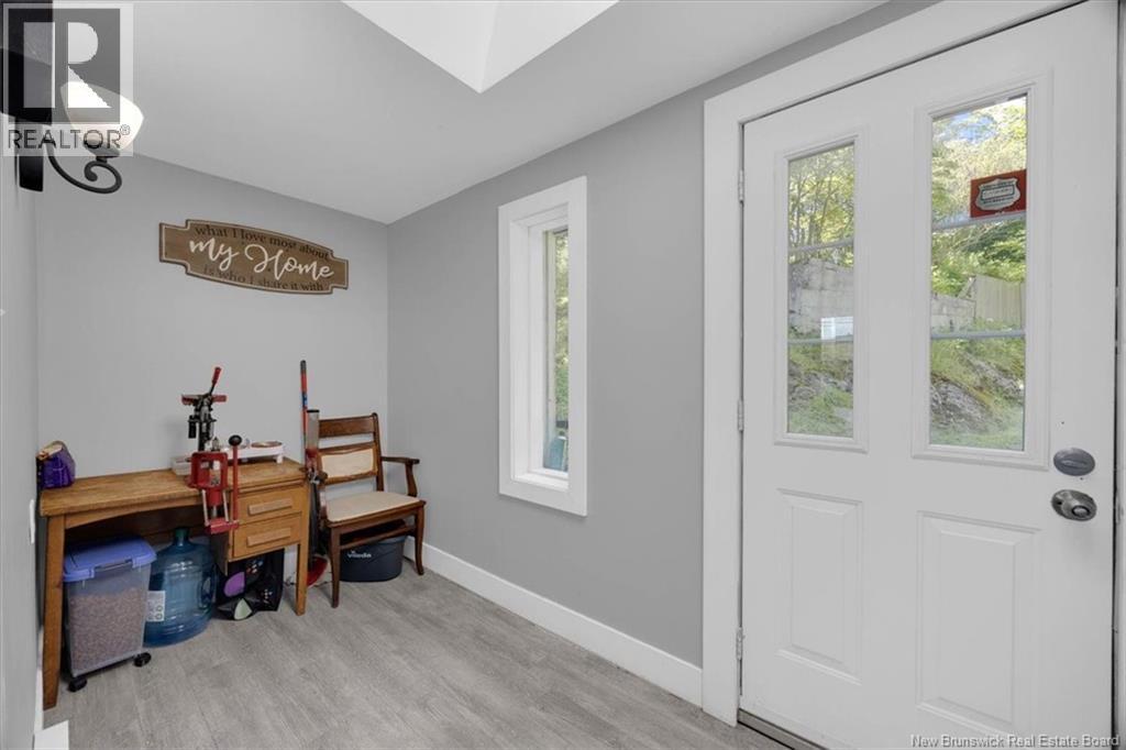 558 Lancaster Avenue Property Photo 14