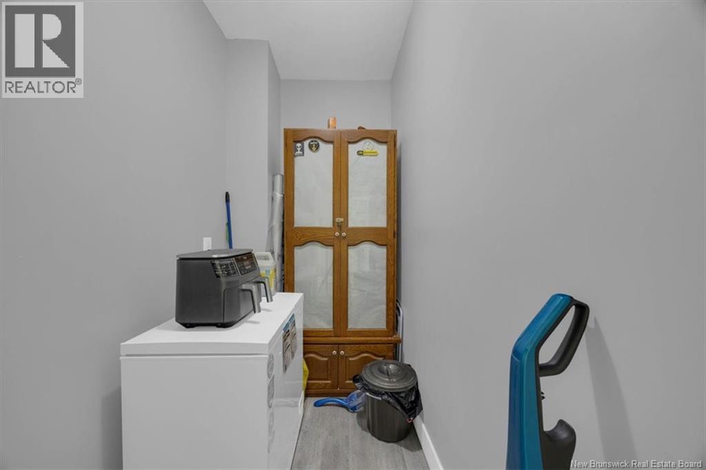 558 Lancaster Avenue Property Photo 15