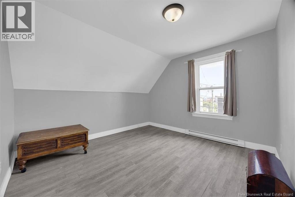 558 Lancaster Avenue Property Photo 19