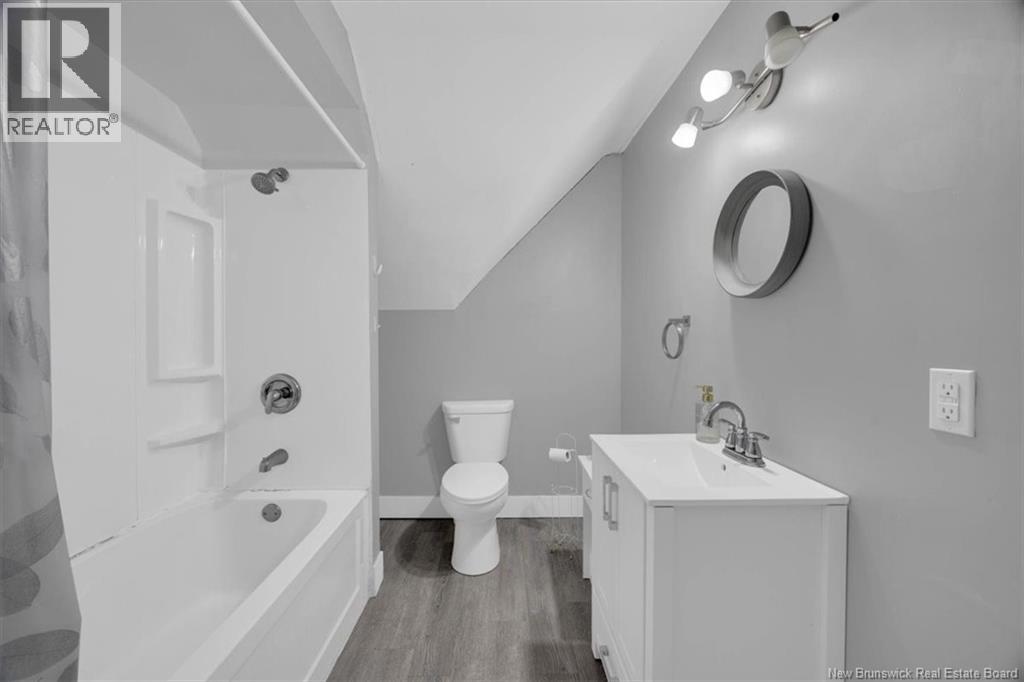 558 Lancaster Avenue Property Photo 21