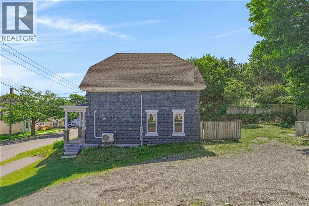 558 Lancaster Avenue Property Photo 30