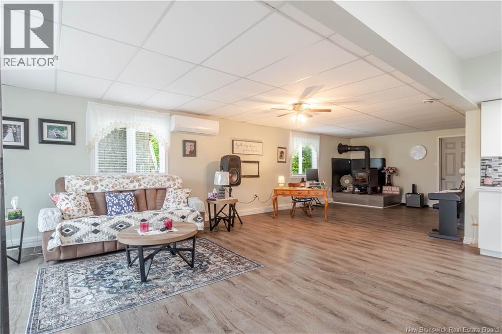 84 Mowrey Lane Property Photo 10
