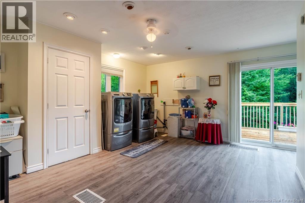 84 Mowrey Lane Property Photo 34