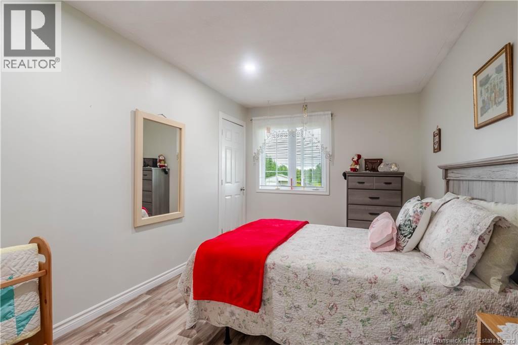 84 Mowrey Lane Property Photo 37
