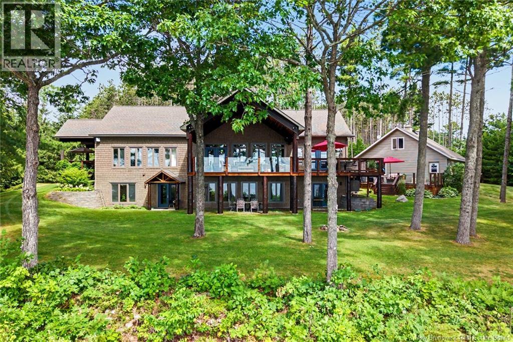 2984 690 Route Property Photo 1