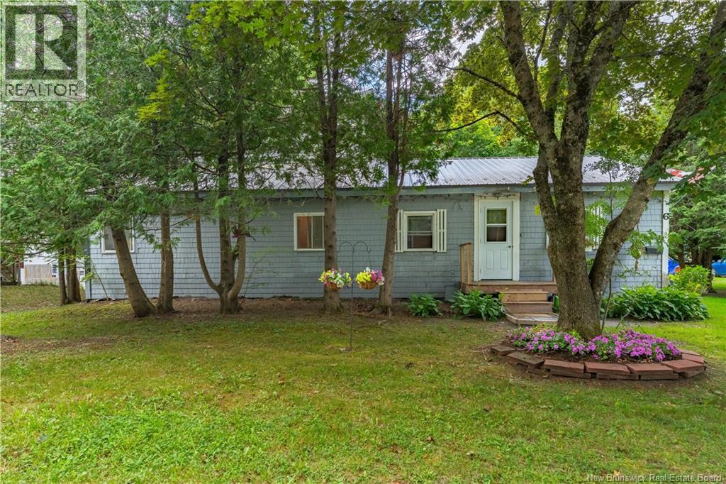 6 Parkwood Drive Property Photo 11