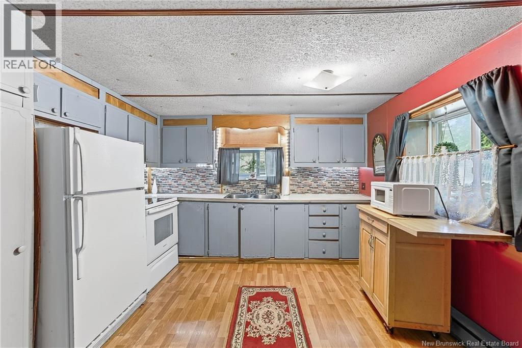 6 Parkwood Drive Property Photo 13