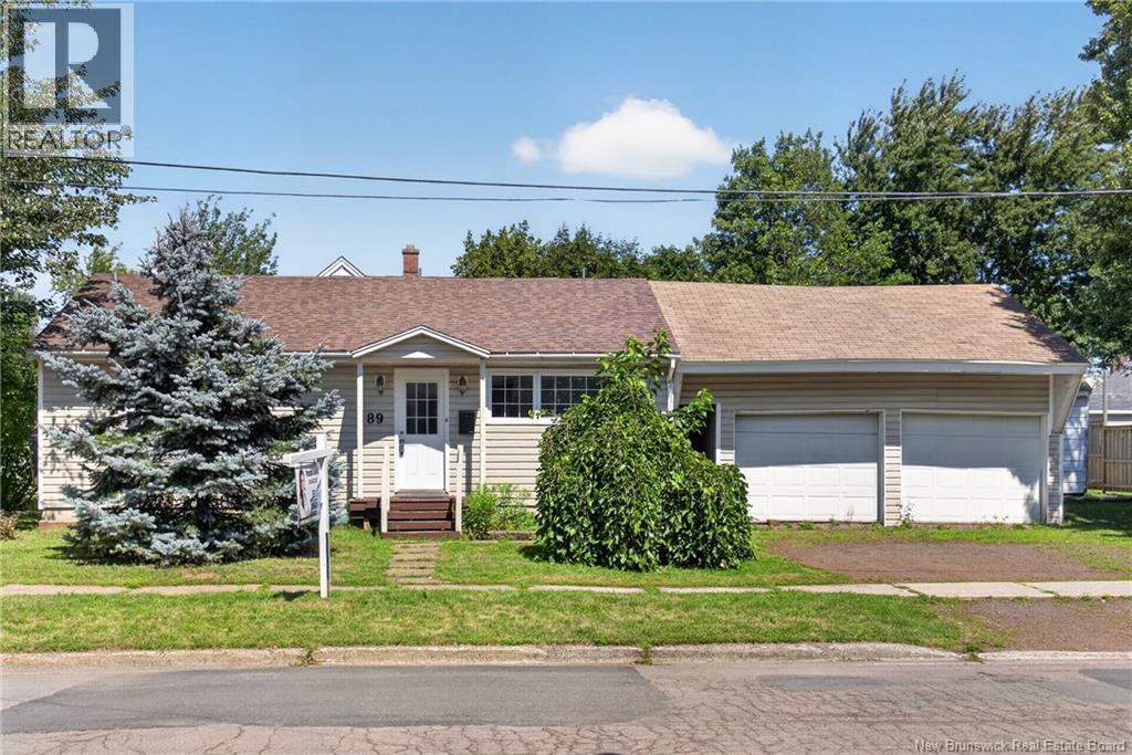 89 Douglas Avenue