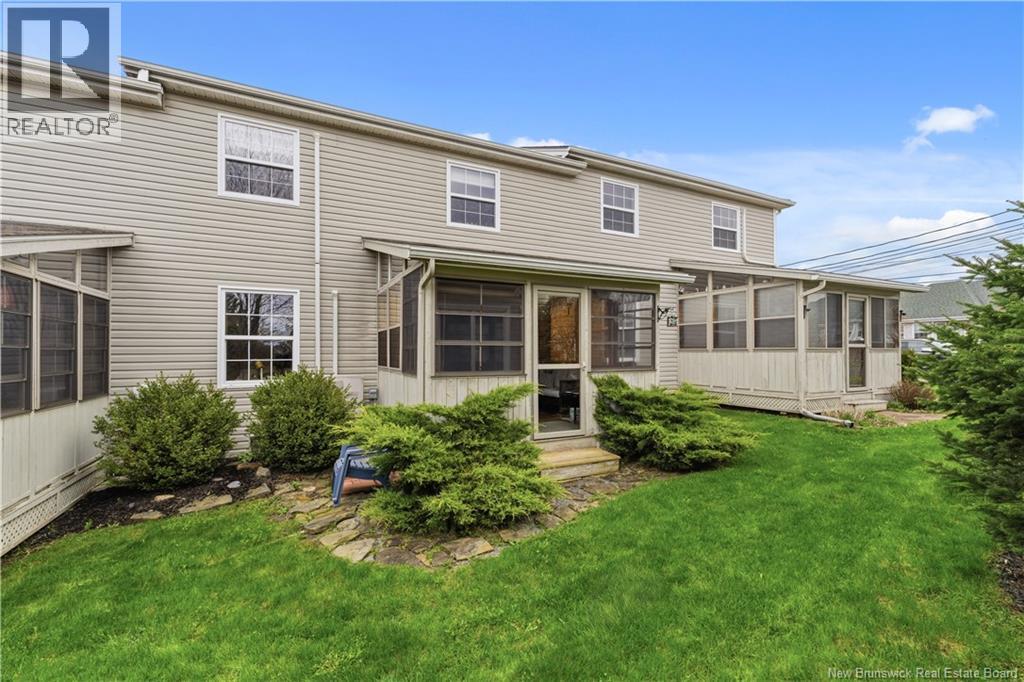 98 Firmin Crescent Property Photo 4