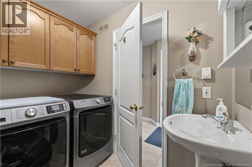 98 Firmin Crescent Property Photo 10