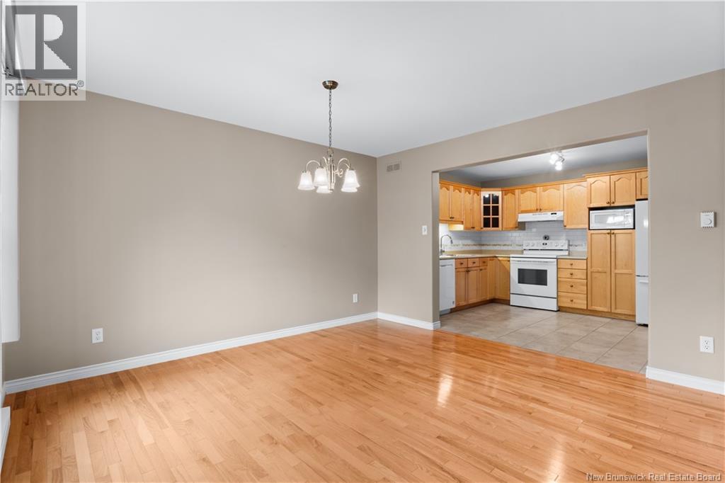 98 Firmin Crescent Property Photo 14